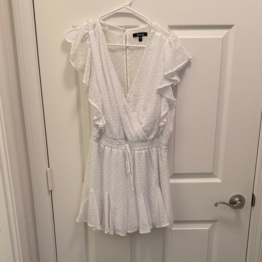 White Francesca’s Romper - Picture 2 of 3
